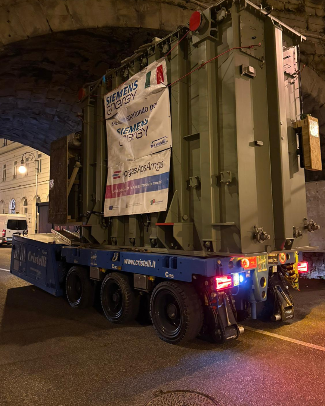 L'SPMT di INDUSTRIAL LIFT all'opera nelle vie di Trieste