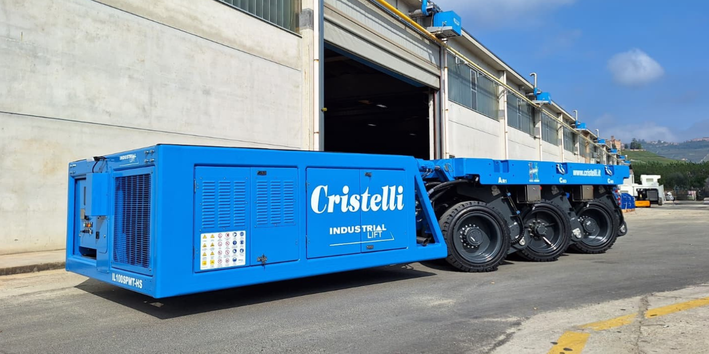 L'SPMT di INDUSTRIAL LIFT all'opera nelle vie di Trieste